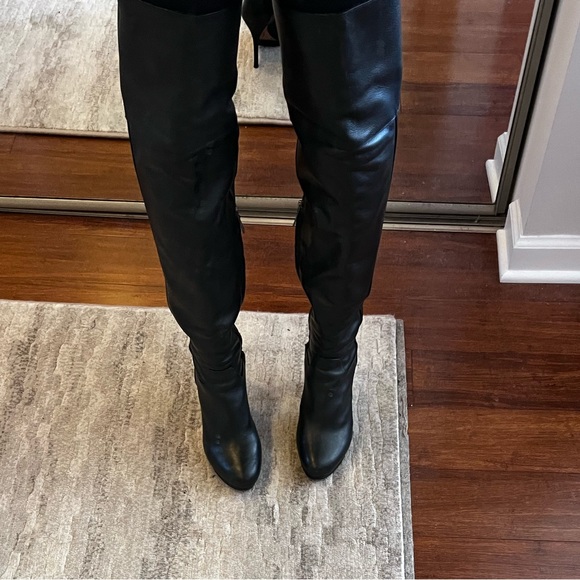 Over the knee BCBG leather boots - Picture 5 of 9